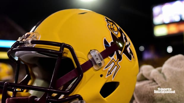 Former_ASU_quarterback_Jack_Smith_transf-5f877c4c93eaa218d7393dfa_Oct_14_2020_22_40_00